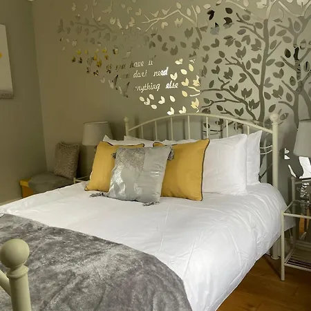 Mount Eagle - Sleeps 24