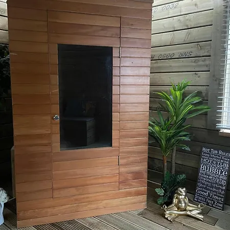 Mount Eagle - Sleeps 24 بيت للعطل Limerick Junction