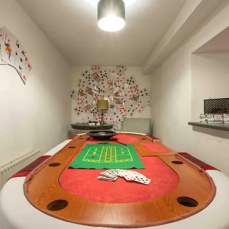 Mount Eagle - Sleeps 24