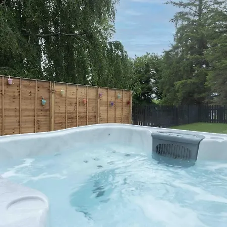 Mount Eagle - Sleeps 24 Limerick Junction