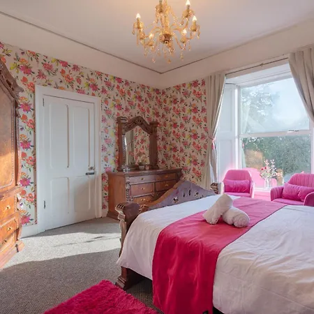 Mount Eagle - Sleeps 24 Holiday home *