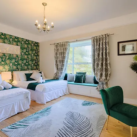 Mount Eagle - Sleeps 24 Limerick Junction