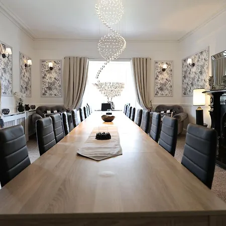 펜션 Mount Eagle - Sleeps 24