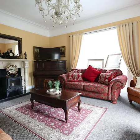 Mount Eagle - Sleeps 24