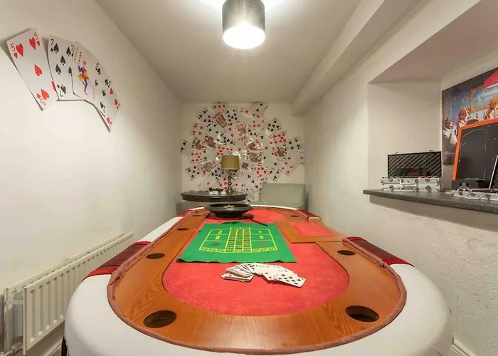 Mount Eagle - Sleeps 24