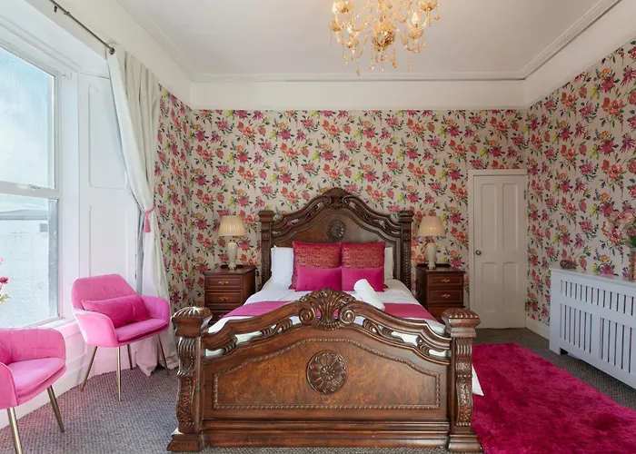 Hébergement de vacances Mount Eagle - Sleeps 24 *